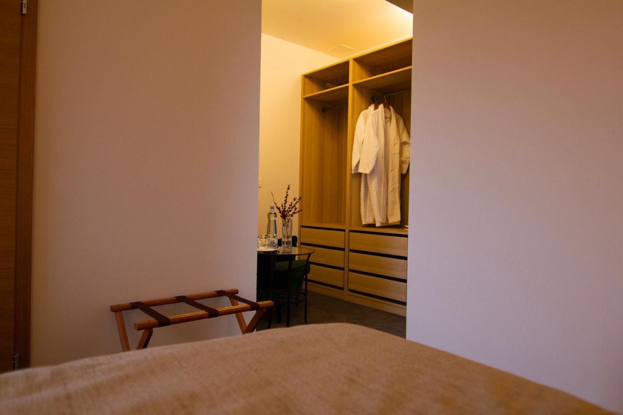 Hotel Marathon Senec Bagian luar foto